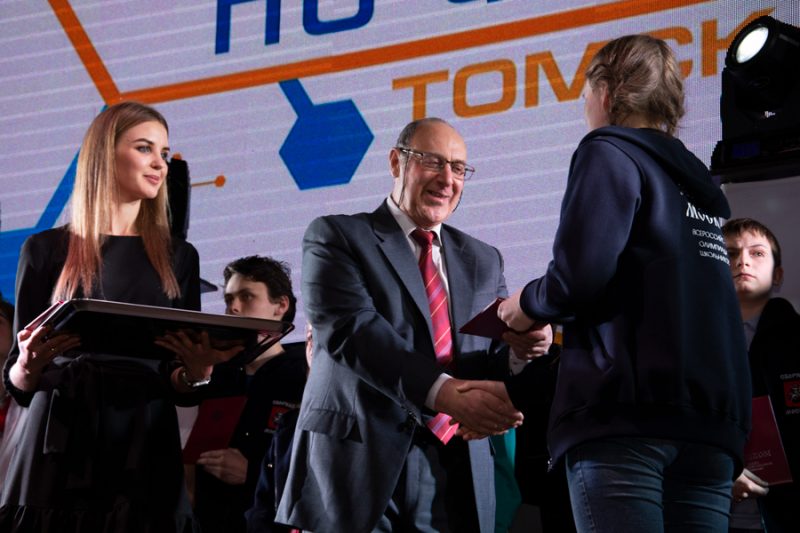 59 дипломов победителей и призеров завоевали московские школьники в финале Всероссийской олимпиады по физике