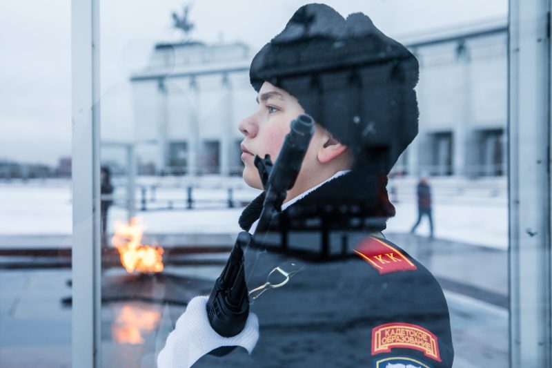 Московские кадеты заступили на вахту Почетного караула у Музея Победы